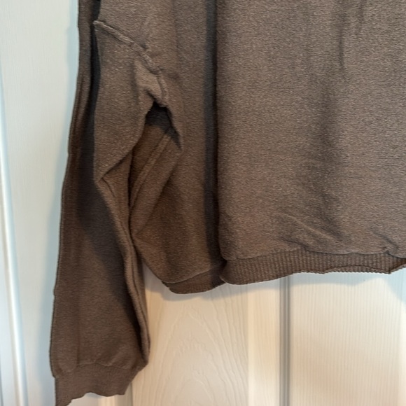 Miou Muse women’s gray oversized mock neck cropped sweater size small - Picture 4 of 9